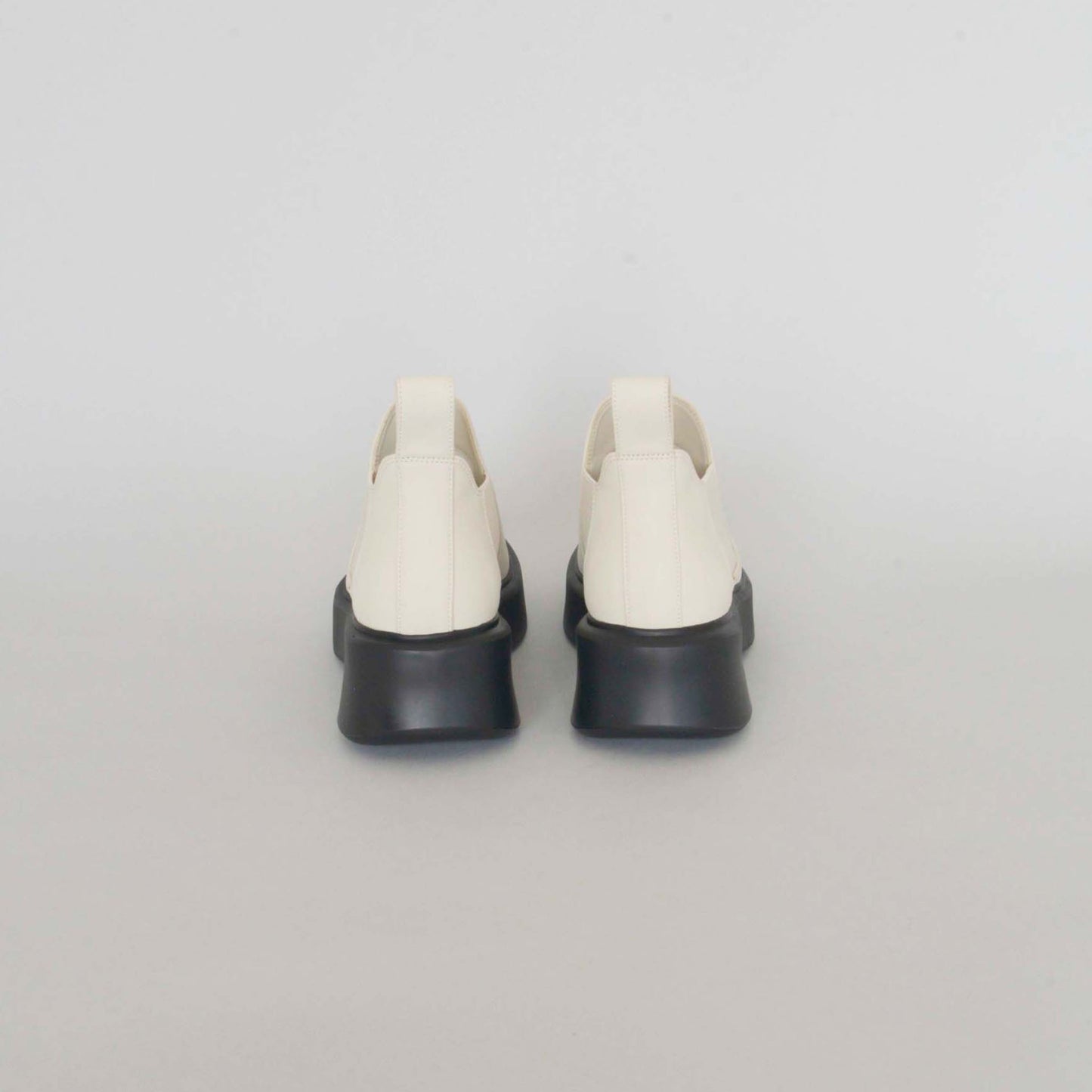 POLE SNEAKERS