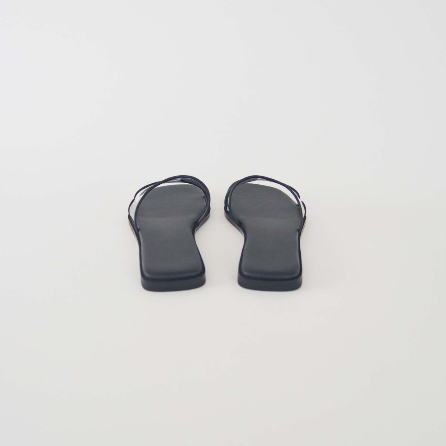 "P" LINE SANDALS