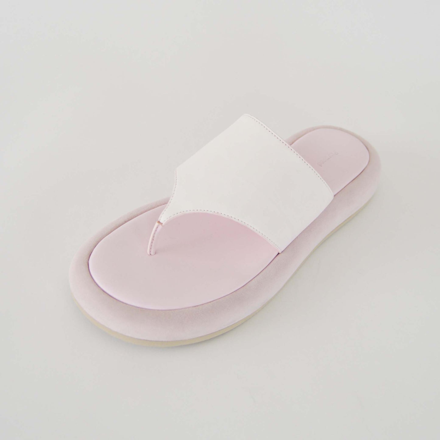 THONG PILLOW