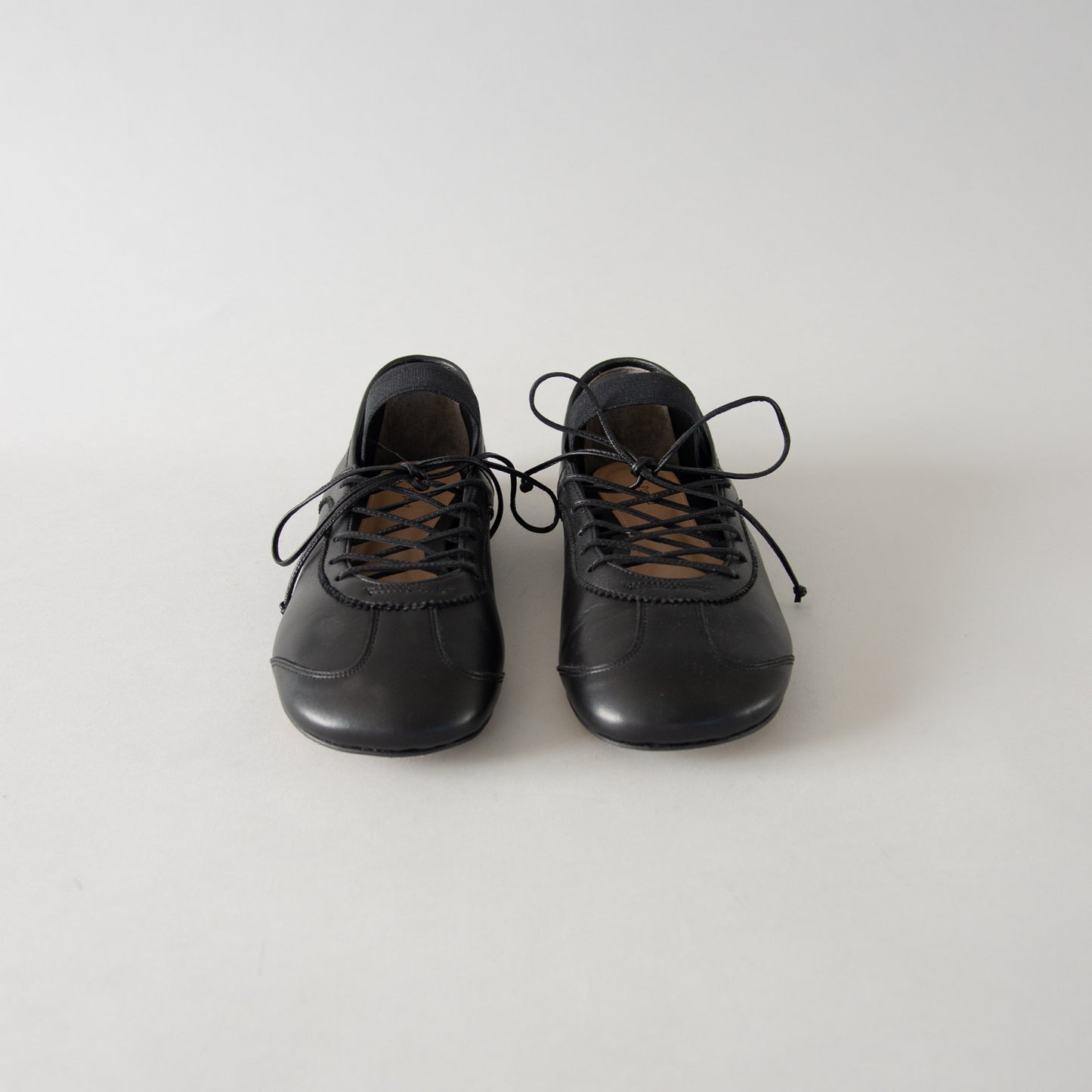 BALLET LACE UP