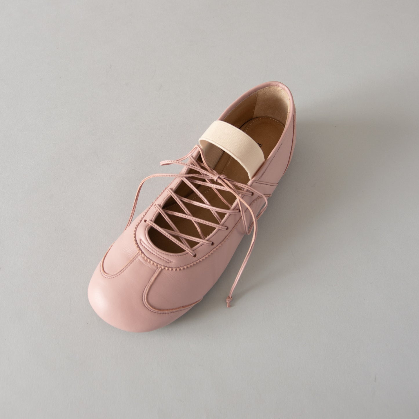 BALLET LACE UP