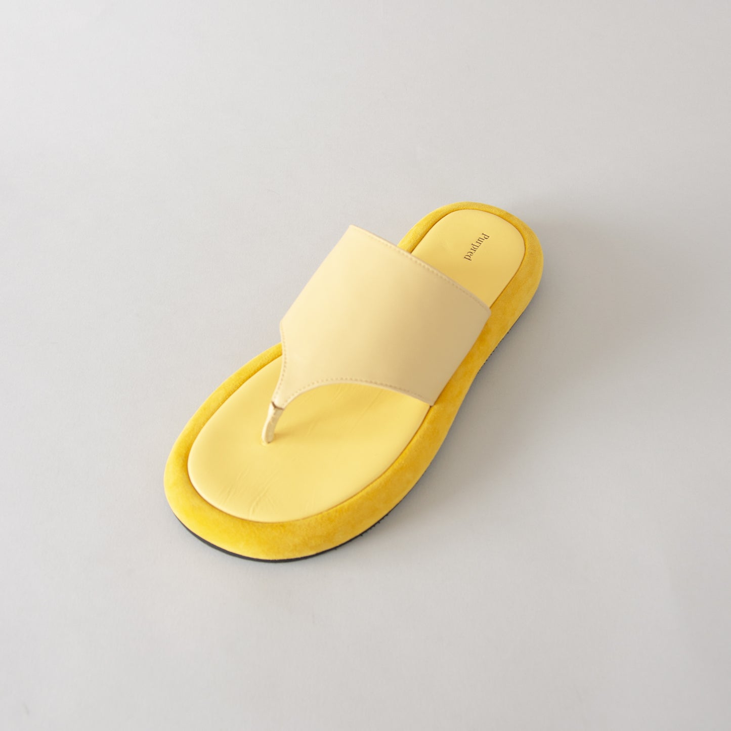 THONG PILLOW